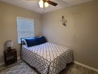 Peaceful Home by the Spings Hotels in Warm Mineral Springs