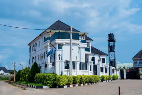 BT Luxury Apartments