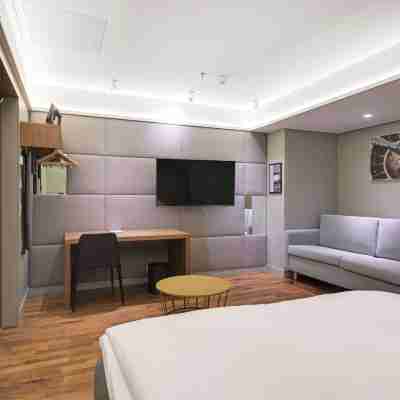 Comfort Hotel Xpress Helsinki Airport Terminal Rooms