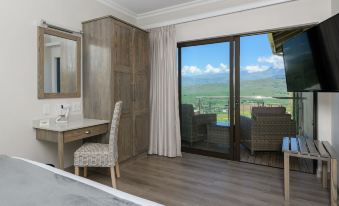 Cayley Mountain Resort