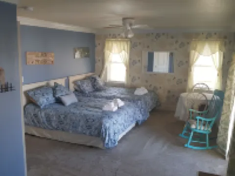 Pierhouse Bed & Breakfast Hotels in Kill Devil Hills