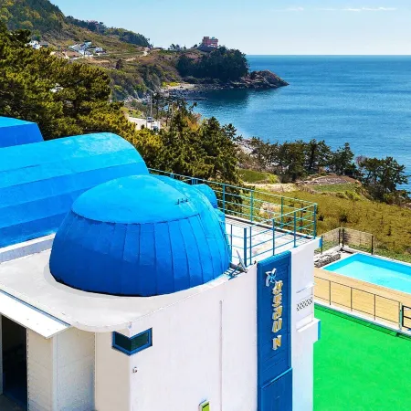 Santorini N Pension