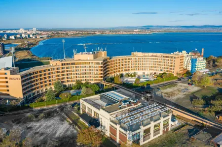 Grand Hotel Pomorie - Medical Spa Отели в г. Поморие