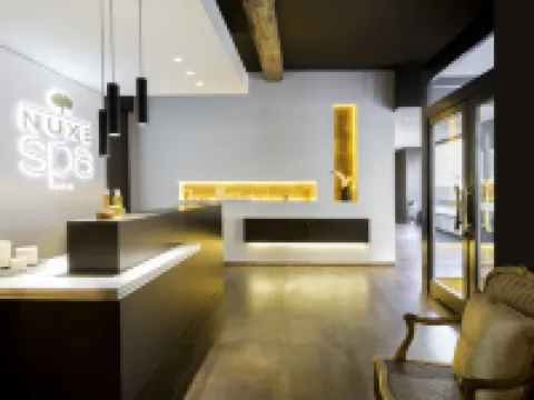 Best Western Premier Hotel de la Poste  Spa Hoteles en Troyes