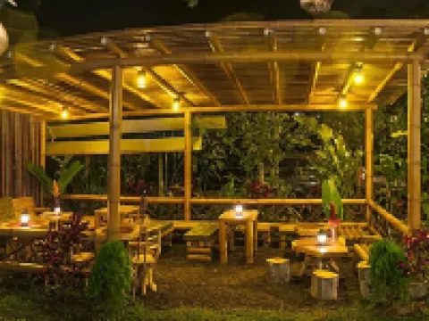 Mindo Casa de Piedra Hoteles en Mindo