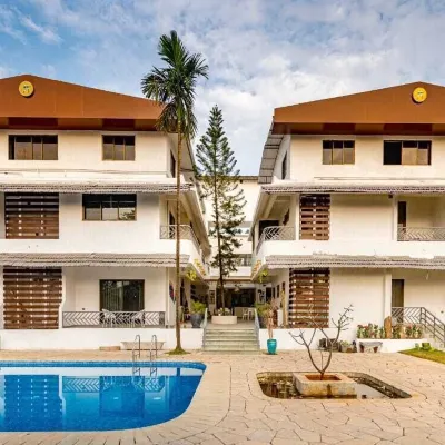 The Bark- An Art Hotel โรงแรมใกล้สถานีรถไฟโลนาวาลา