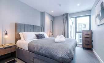 Hilltop Serviced Apartments - Sheffield