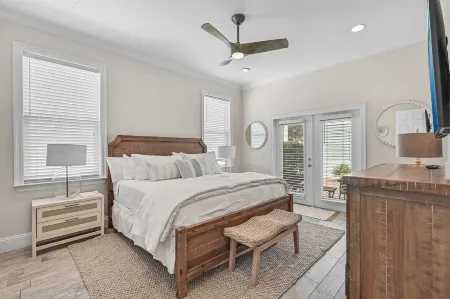 Walk to Seacrest Beach, Resort Pool Modern 3bdr Free Wheelin by Avantstay