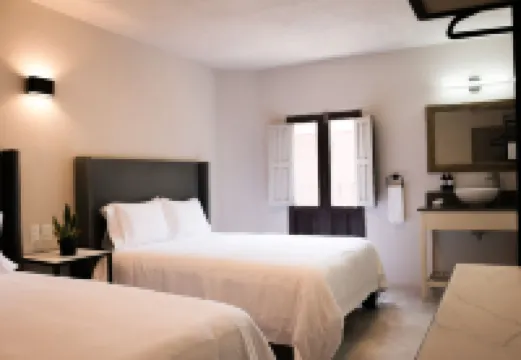 Casa Doper Relox Hotels near Church of Our Lady of Health