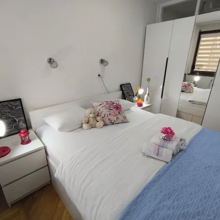 Chengic Villa Comfort - Modern 2-Bedroom Retreat