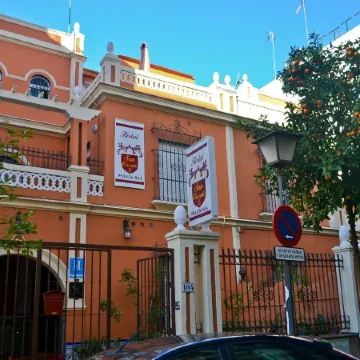 Hostal San Vicente II Отели рядом с достопримечательностью «Аквапарк "Акуополис"»