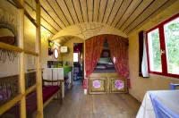 L'Ecrin du Segala - la Roulotte Các khách sạn ở Tauriac-de-Naucelle