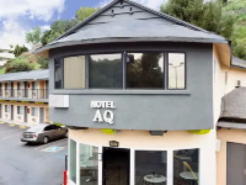 蘭喬帕洛斯弗迪斯美洲最佳價值酒店 鄰近愛荷華戰艦博物館的酒店