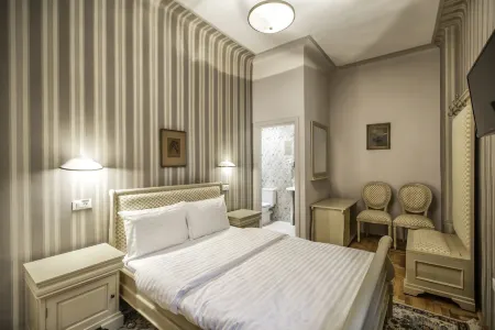 Casa Gotica Residence Отели рядом с достопримечательностью «DASH»