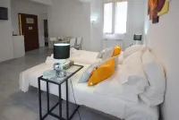 4-Tourist House Bologna-Studio - Self Check-IN Отели в г. 