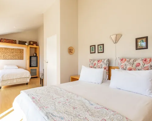Admiralty Bed & Breakfast Hotels near Muizenberg Beach
