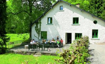 Watermill in Herbeumont with Sauna & Hot Tub