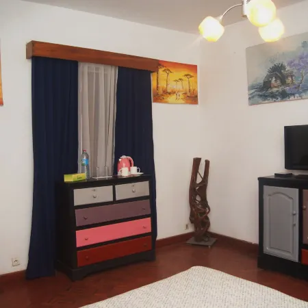 Villa Mahefa - WiFi Fibre - Parking & Jardin - Netflix - Hôtel Proche RN1, RN4, RN7