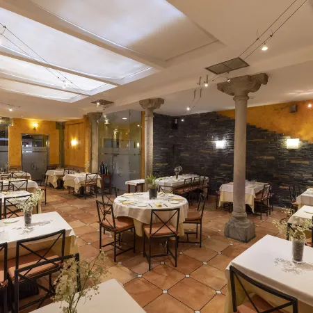 Hostal Restaurante Puerta del Alcázar