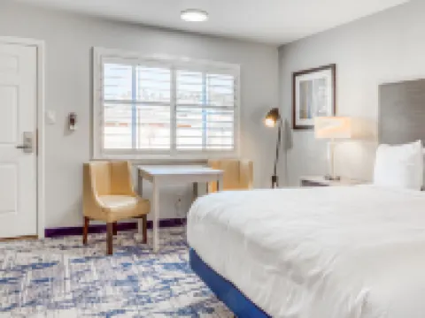 Creekside Inn Downtown Hotels in Cambria