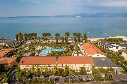 Hotel Caesius Thermae & Spa Resort Hotels in Bardolino