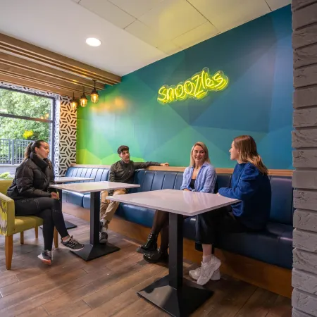Snoozles Galway City Centre Отели рядом с достопримечательностью «Кладдах»