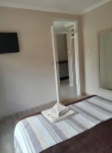 2 Bedroomed Apartment with Kitchenette - 2068 - Apartments