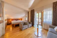 เดอะพอลลักซ์