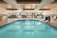 Country Inn & Suites by Radisson, St. Cloud West, MN Hotels in Saint Cloud