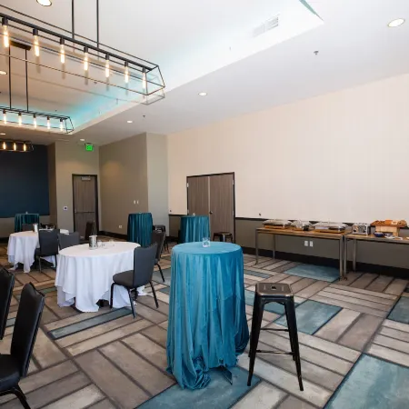 Hotel Indigo SEATTLE EVERETT WATERFRONT by IHG