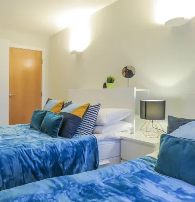 Tudors ESuites City Centre House