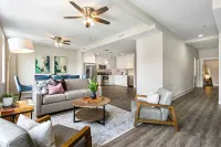 Upscale Condos and Penthouses Close to Canal and Bourbon St Hotels in 