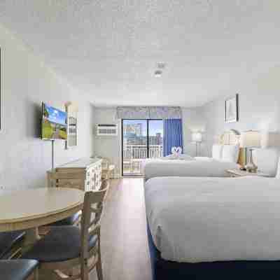 SeaMist Driftwood Vacation Studio with Balcony Rooms