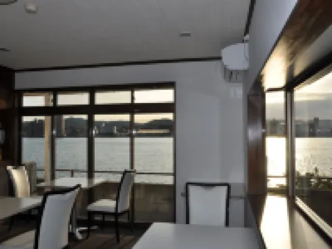 โคฮัง โนะ ยาโดะ คารัตสึ คาสเซิล โรงแรมในคะรัตสึ