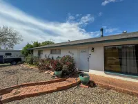4-bedroom home minutes from Antelope Canyon and Horseshoe Bend, RV/Boat Parking