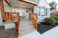 Spacious 4Br/2BA Home - Closest Stay to OU Stadium & Campus