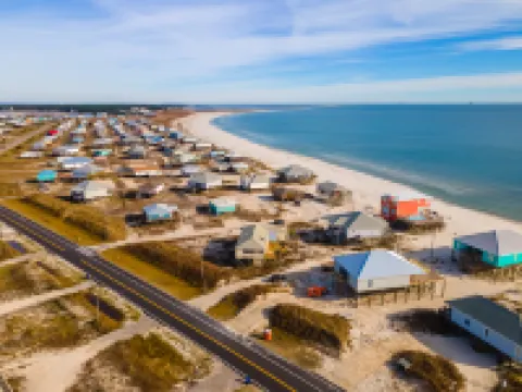 Spacious Beach House with Stunning Deck Views - Vibrant Tropical Escape
