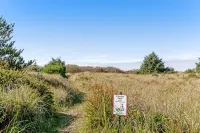 Adorable cottage near the beach w/ wood stove, firepit, & full kitchen Hotel a Copalis Beach
