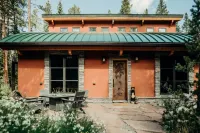 Charming Eco-Friendly Retreat with Game Room - Serene Mountain Escape Hotel a Blue River