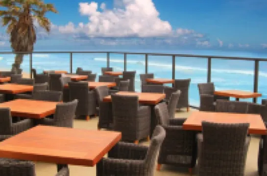 Ocean Views and Outdoor Spa - Beautiful Coastal Retreat