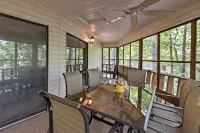 Serene Retreat - Spacious Living, Outdoor Deck, WiFi