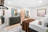 #37 - Luxury Collection Hotels near Sikorsky