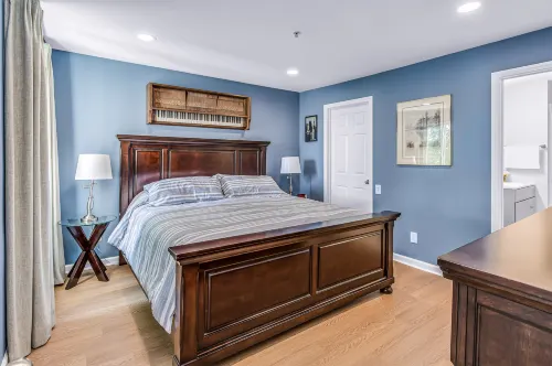 Private Patio Overlooking River with Pool and Gym - Charming Retreat