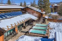 Clubhouse Access and Cozy Gas Fireplace - Charming Mountainside Retreat
