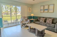 Stunning Golf Course Views and Indoor Pool - Charming Coastal Retreat Hotels in Carolina Forest