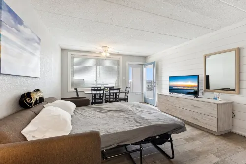 Inviting Balcony and Relaxing Pool - Beautiful Oceanfront Haven