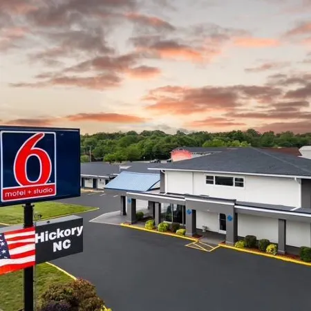 Motel 6 Hickory, NC