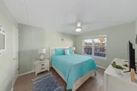 Surfside I 2 Bed 2 Bath by the Beach
