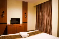 Stefani City Hotel Các khách sạn ở Simpang Empat