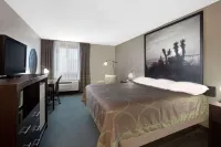 Super 8 by Wyndham Victoria/North/Mall Area Hotels in Victoria